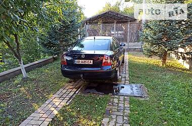 Седан Volkswagen Passat 2001 в 