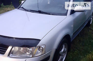 Універсал Volkswagen Passat 1999 в 