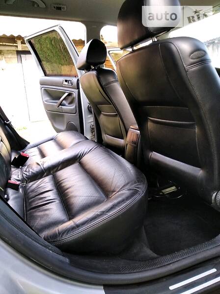 Універсал Volkswagen Passat 2004 в Шацьку