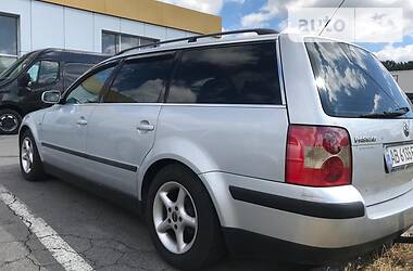 Універсал Volkswagen Passat 2001 в 