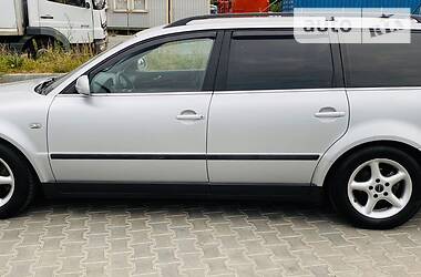 Універсал Volkswagen Passat 2001 в 