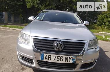 Універсал Volkswagen Passat 2010 в 