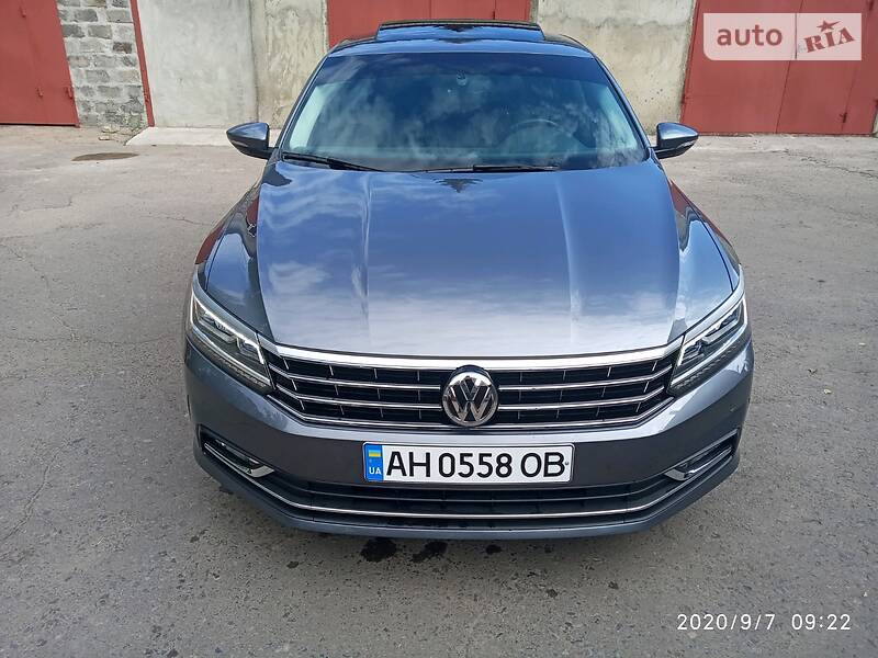 Седан Volkswagen Passat 2018 в Селидово