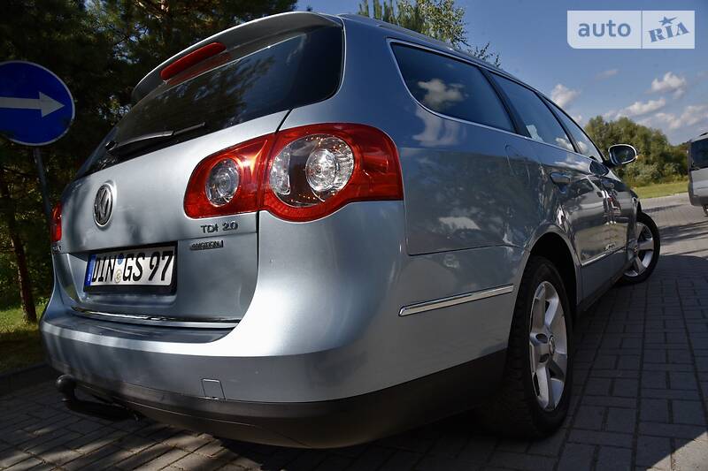 Універсал Volkswagen Passat 2008 в Дрогобичі