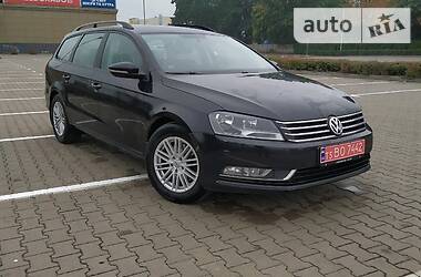 Універсал Volkswagen Passat 2011 в Житомирі