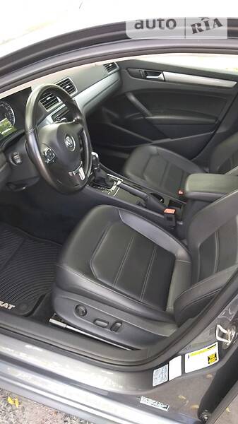 Седан Volkswagen Passat 2015 в Києві
