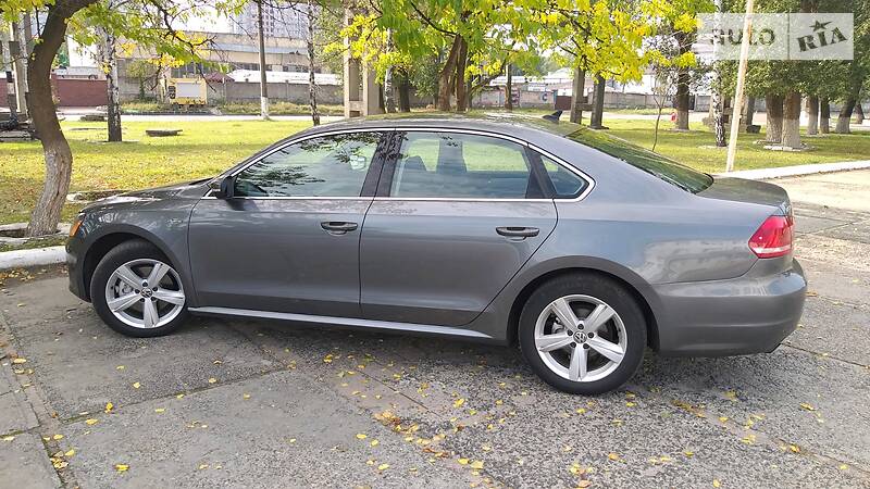 Седан Volkswagen Passat 2015 в Києві