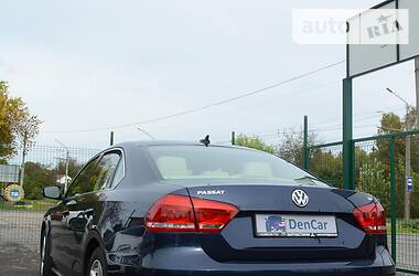 Седан Volkswagen Passat 2014 в Луцке