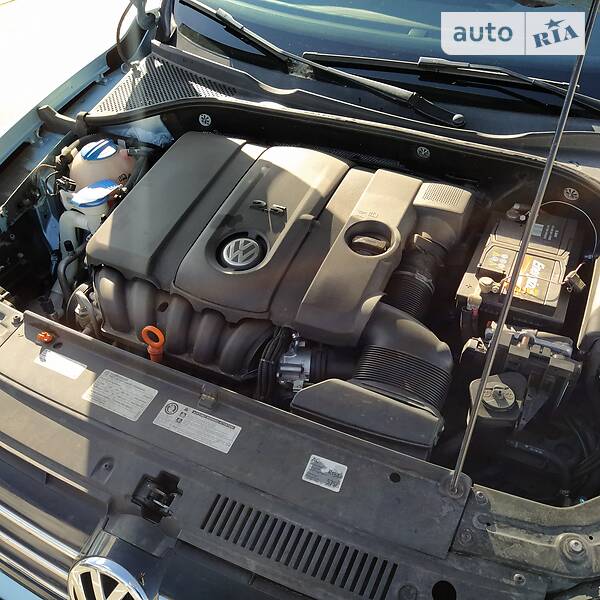 Седан Volkswagen Passat 2012 в Києві