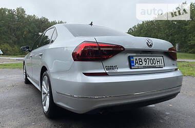 Седан Volkswagen Passat 2018 в Виннице