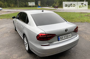 Седан Volkswagen Passat 2018 в Виннице