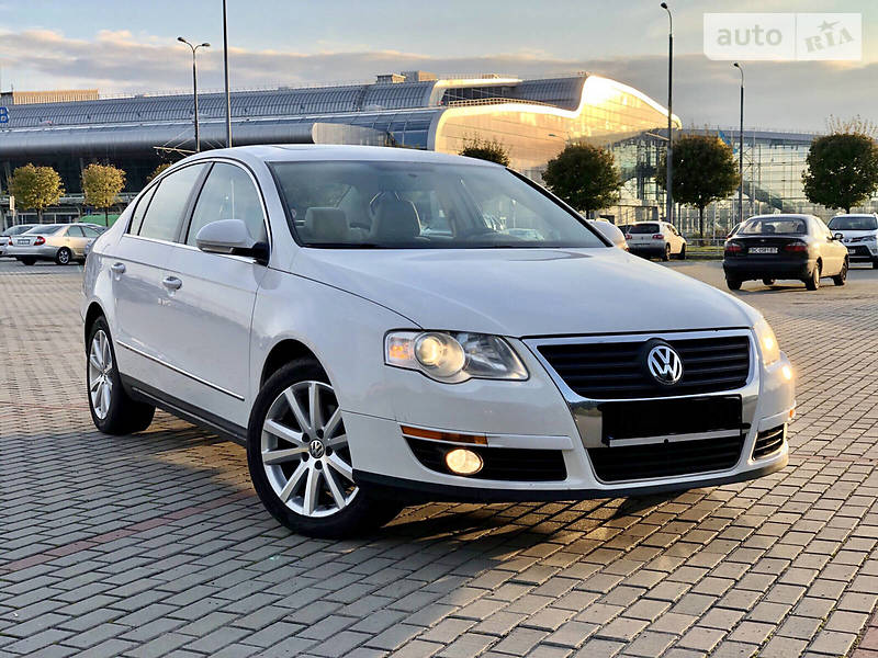 Седан Volkswagen Passat 2010 в Львове