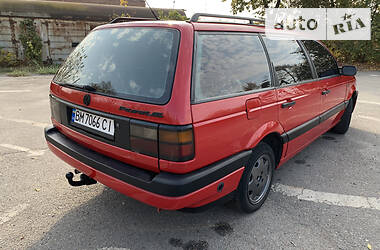 Универсал Volkswagen Passat 1989 в Конотопе
