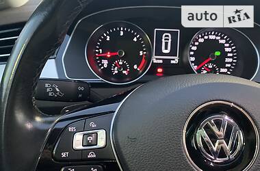 Универсал Volkswagen Passat 2016 в Житомире