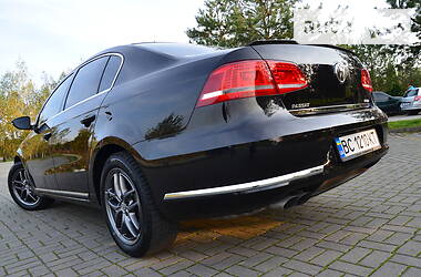 Седан Volkswagen Passat 2011 в Дрогобичі