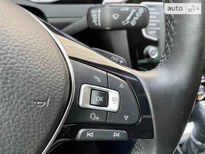 Універсал Volkswagen Passat 2015 в Луцьку