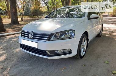 Универсал Volkswagen Passat 2013 в Кропивницком