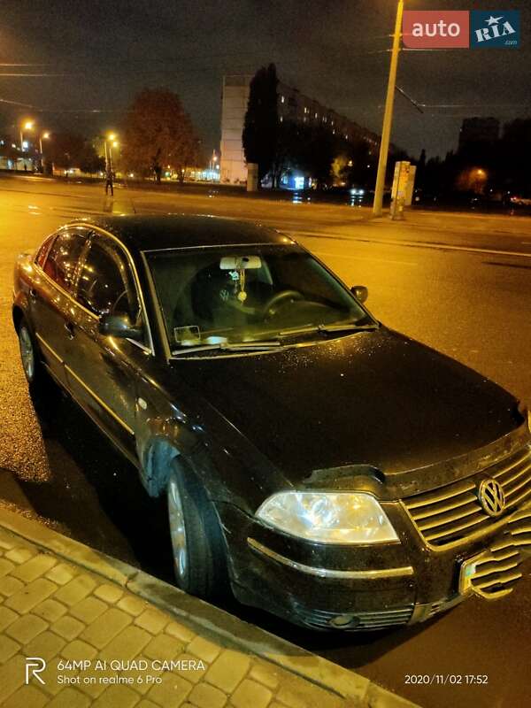 Седан Volkswagen Passat 2004 в Харькове