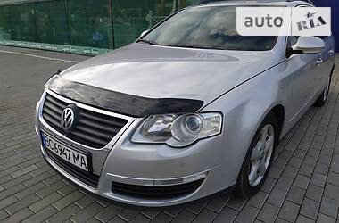 Универсал Volkswagen Passat 2010 в Дрогобыче