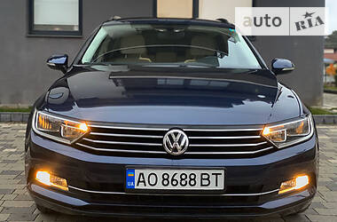 Универсал Volkswagen Passat 2015 в Ужгороде