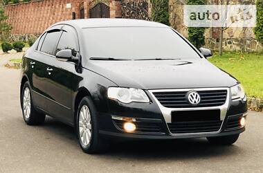 Седан Volkswagen Passat 2010 в Рівному