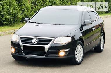 Седан Volkswagen Passat 2010 в Рівному