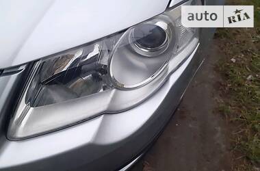 Седан Volkswagen Passat 2005 в 