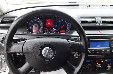 Седан Volkswagen Passat 2005 в 