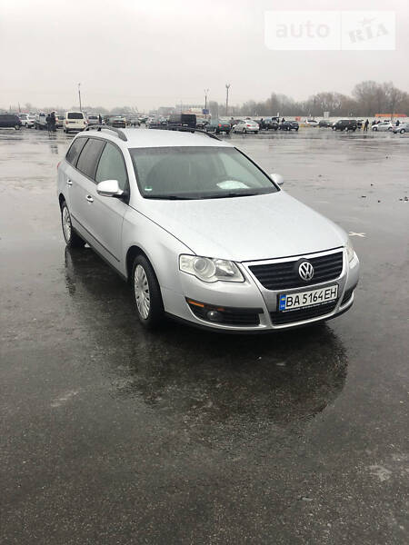 Універсал Volkswagen Passat 2006 в Гайвороні