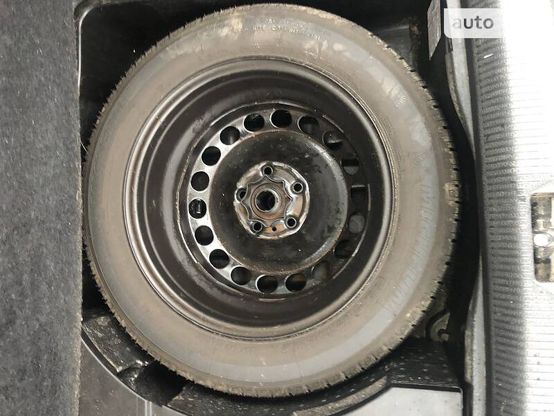 Універсал Volkswagen Passat 2006 в Гайвороні