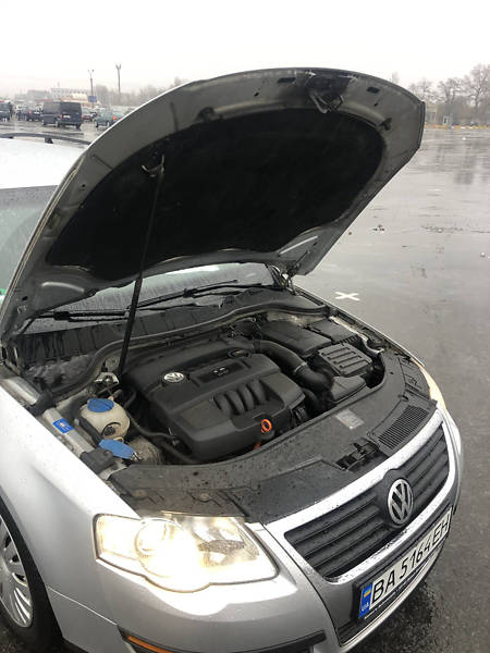 Універсал Volkswagen Passat 2006 в Гайвороні