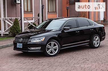 Седан Volkswagen Passat 2012 в Стрые