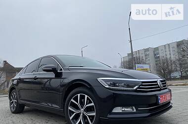 Седан Volkswagen Passat 2017 в Трускавце