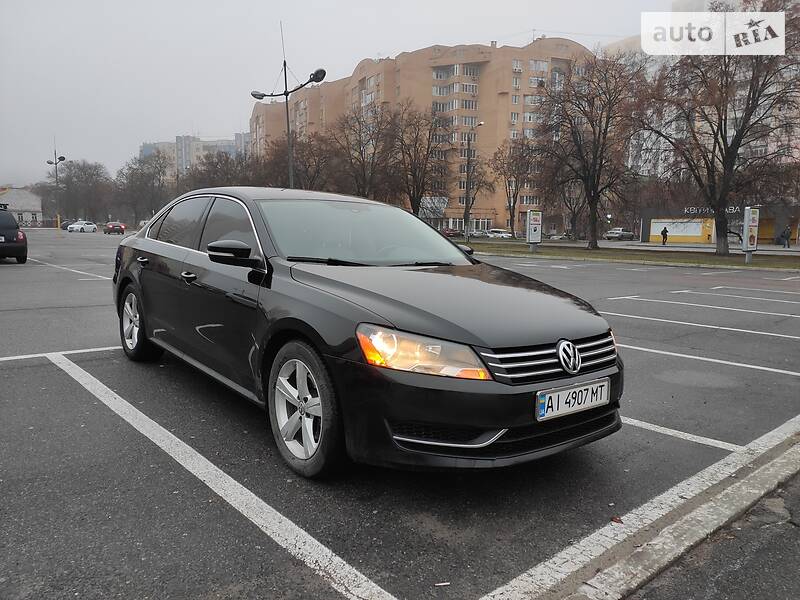 Седан Volkswagen Passat 2013 в Киеве