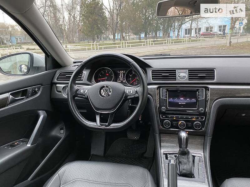 Седан Volkswagen Passat 2016 в Херсоне