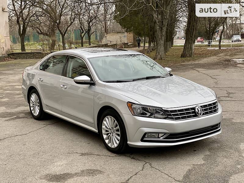 Седан Volkswagen Passat 2016 в Херсоне