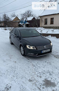 Седан Volkswagen Passat 2013 в 