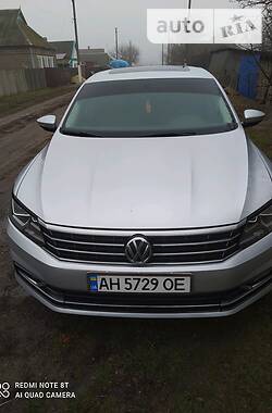 Седан Volkswagen Passat 2016 в Курахово