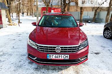 Седан Volkswagen Passat 2015 в 