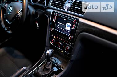 Седан Volkswagen Passat 2015 в 