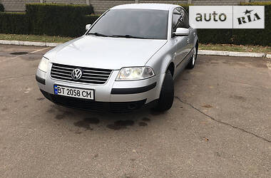 Седан Volkswagen Passat 2001 в Каховке