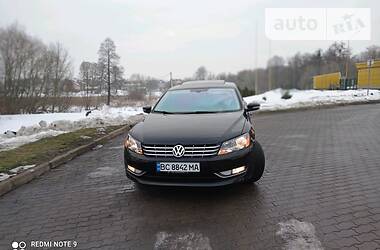 Седан Volkswagen Passat 2012 в Бродах