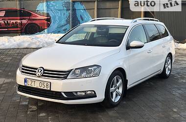 Универсал Volkswagen Passat 2011 в Дрогобыче