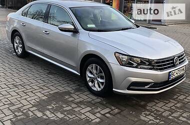 Седан Volkswagen Passat 2016 в Львове