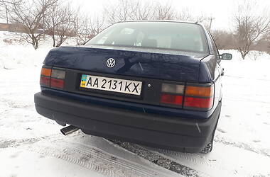 Седан Volkswagen Passat 1993 в Черкассах