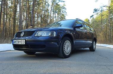 Універсал Volkswagen Passat 1998 в Житомирі