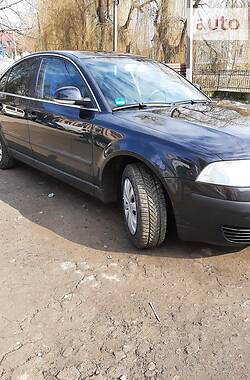 Седан Volkswagen Passat 2004 в 