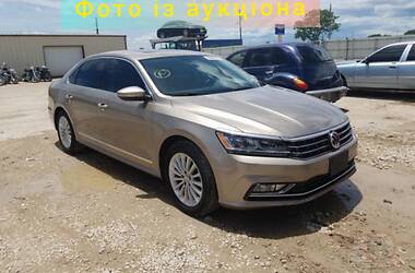 Седан Volkswagen Passat 2015 в Хмельницькому