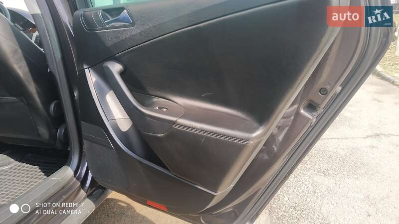 Універсал Volkswagen Passat 2006 в Львові