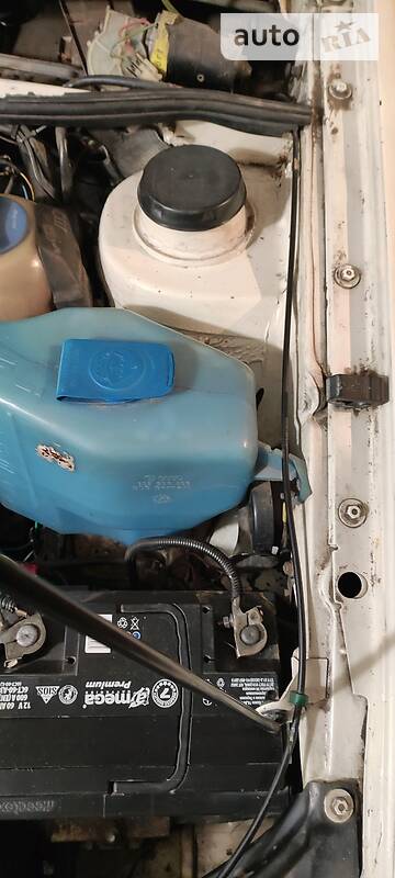 Седан Volkswagen Passat 1989 в Кривому Розі